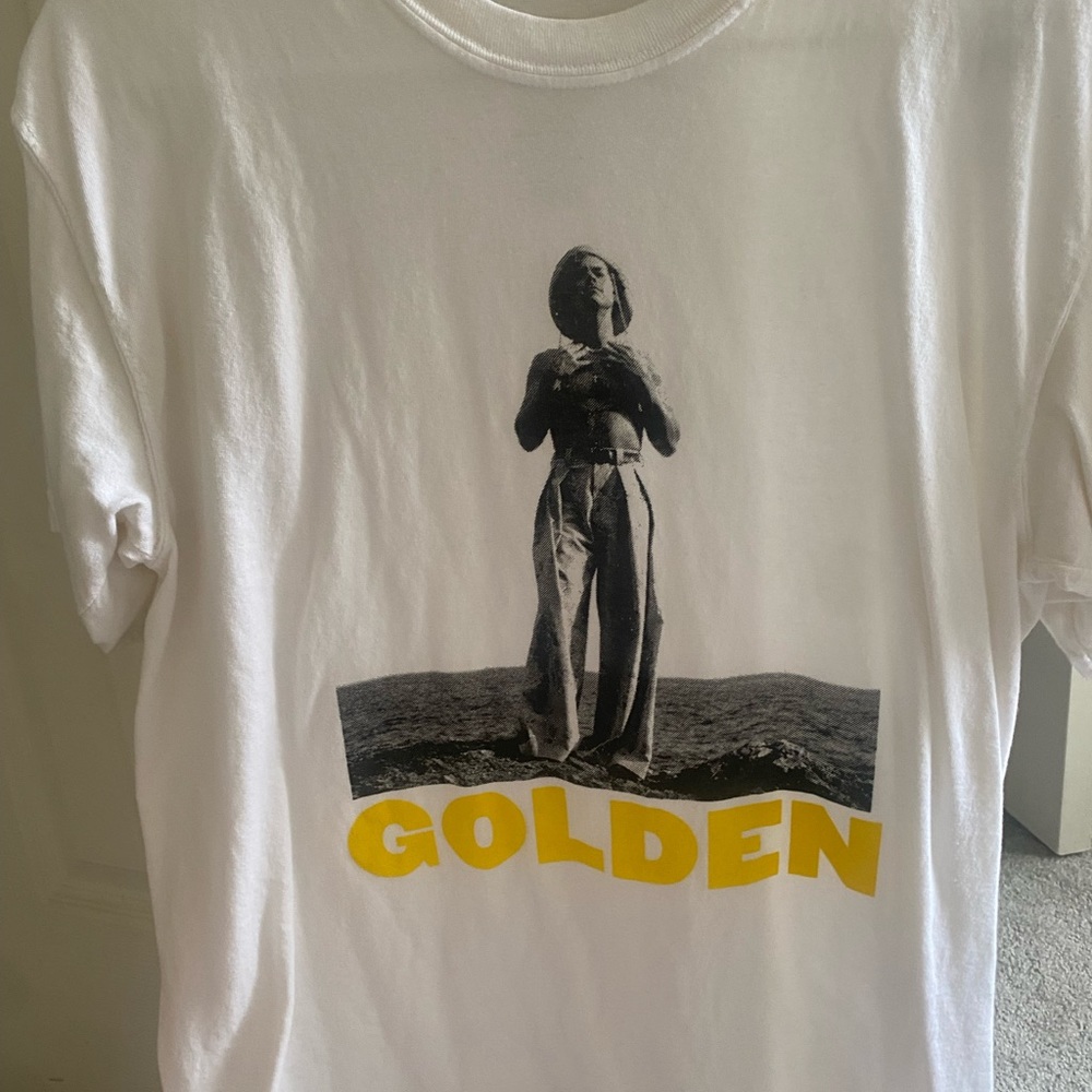 Harry styles golden music video shirt limited addition